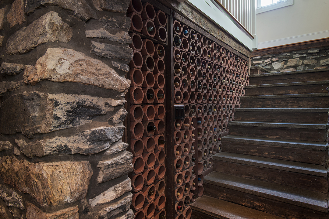 Enchanting Pound Ridge Colonial With Verdant Grounds Seeks 11m Wine