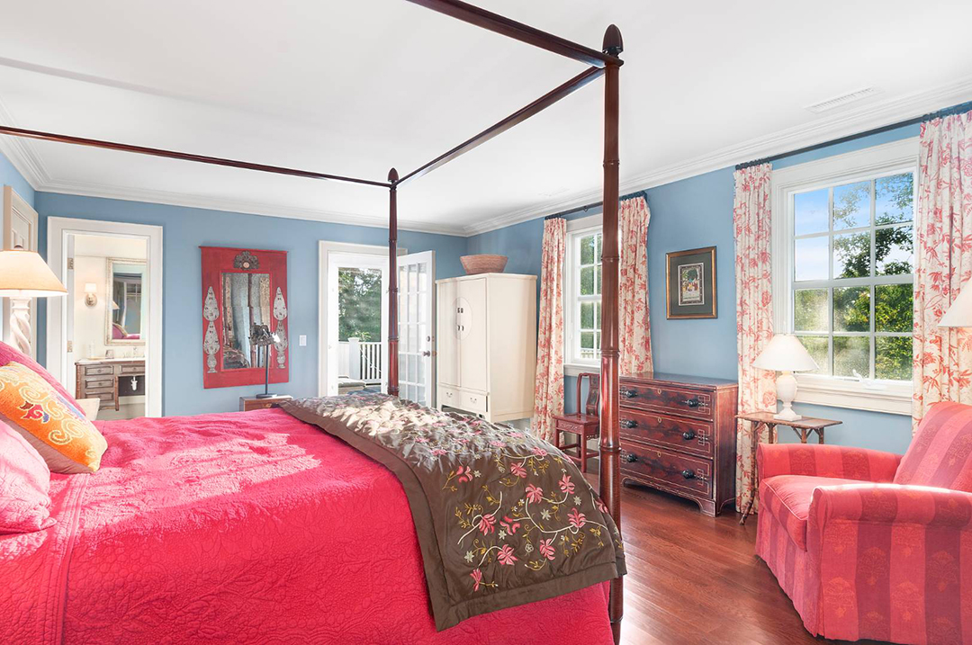 Classic In Southampton A Shingle Style Charmer Priced At 5 9m Bedroom 3