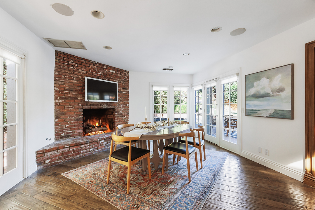 Kyle Richards And Mauricio Umansky Finally Part Ways With Revamped Bel Air Home Cozy