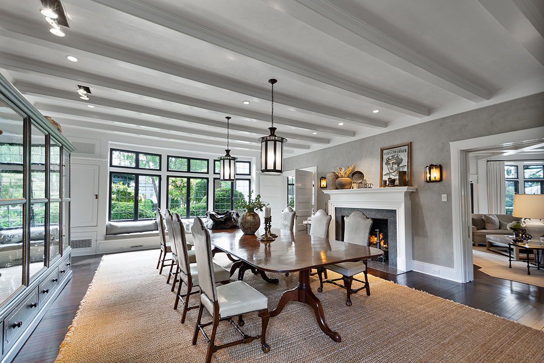 Explore A 10 Acre Southampton Estate Reminiscent Of A Country Club Seeking 70m Dining Room