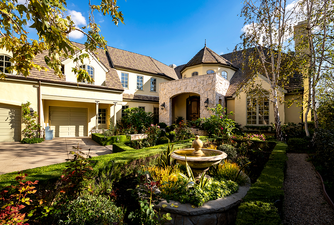 Judd Apatow Leslie Mann Maude Apatow Pacific Palisades Former Home 4