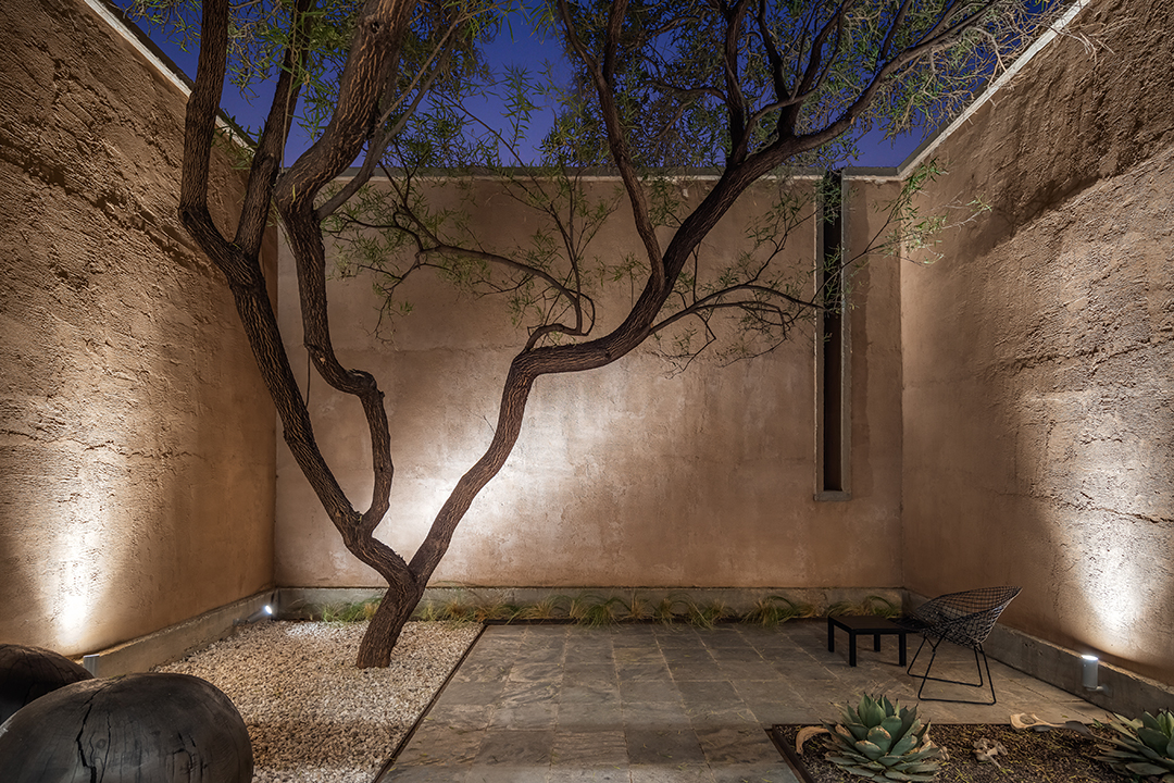 Modern Texas Oasis In An Artistic Desert Town Hits The Market Asking 3 5m Lpg C