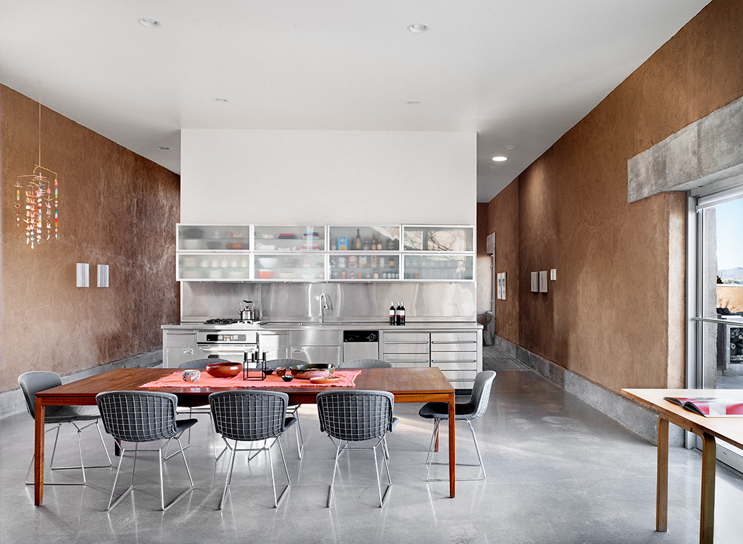 Modern Texas Oasis In An Artistic Desert Town Hits The Market Asking 3 5m Casey Dunn D
