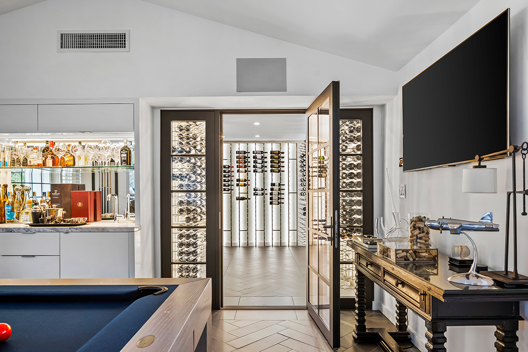 Model Kate Upton And Baseball Star Justin Verlander Want 1175m For 90210 Home 2620 Benedict Canyon V2 042