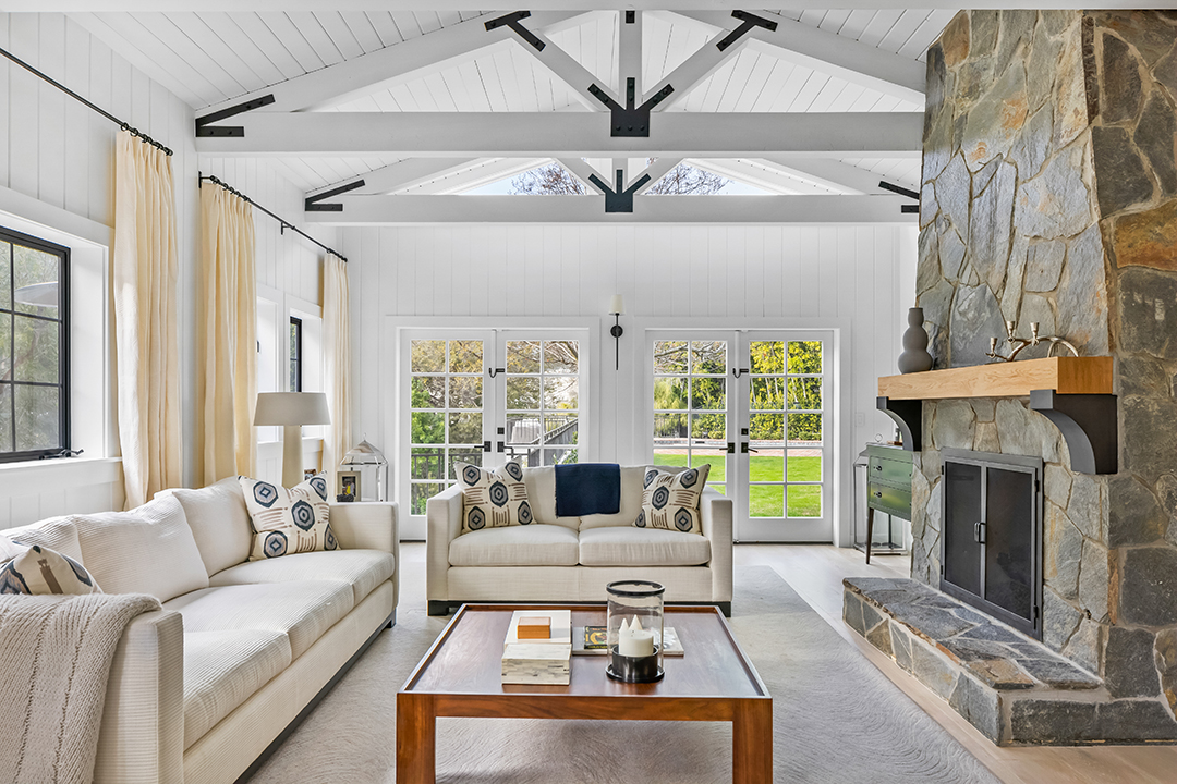 Model Kate Upton And Baseball Star Justin Verlander Want 1175m For 90210 Home 2620 Benedict Canyon V2 011