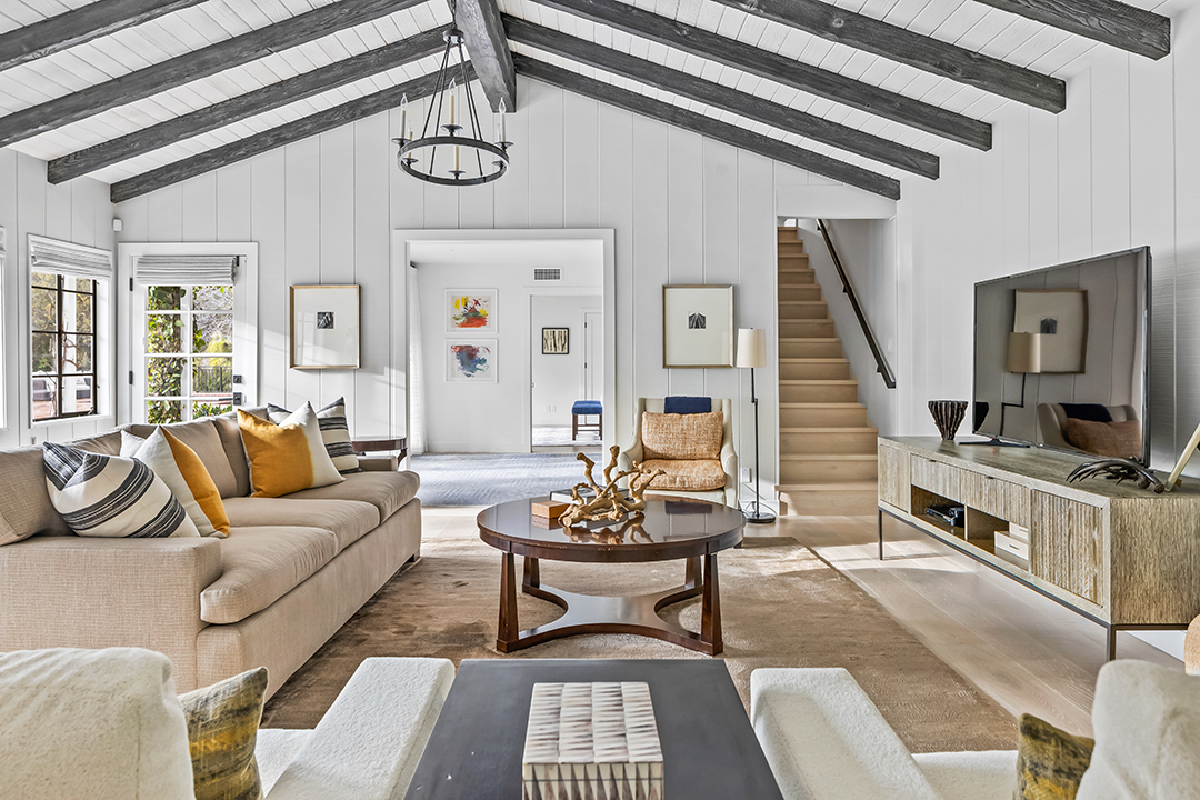 Model Kate Upton And Baseball Star Justin Verlander Want 1175m For 90210 Home 2620 Benedict Canyon V2 026