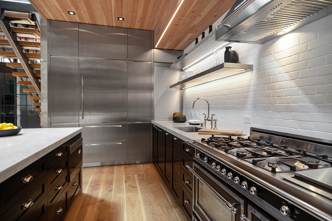 Warehouse Turned Industrial Chic Dream Home Asks 6 5m In San Francisco Kitchen D