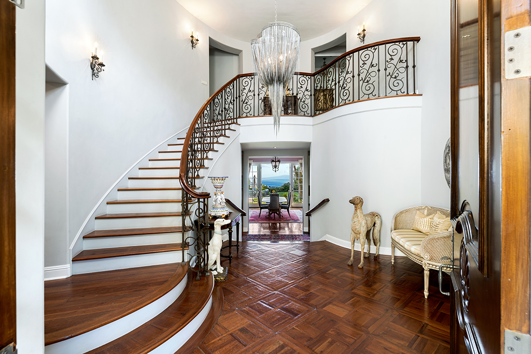 Judd Apatow Leslie Mann Maude Apatow Pacific Palisades Former Home 5