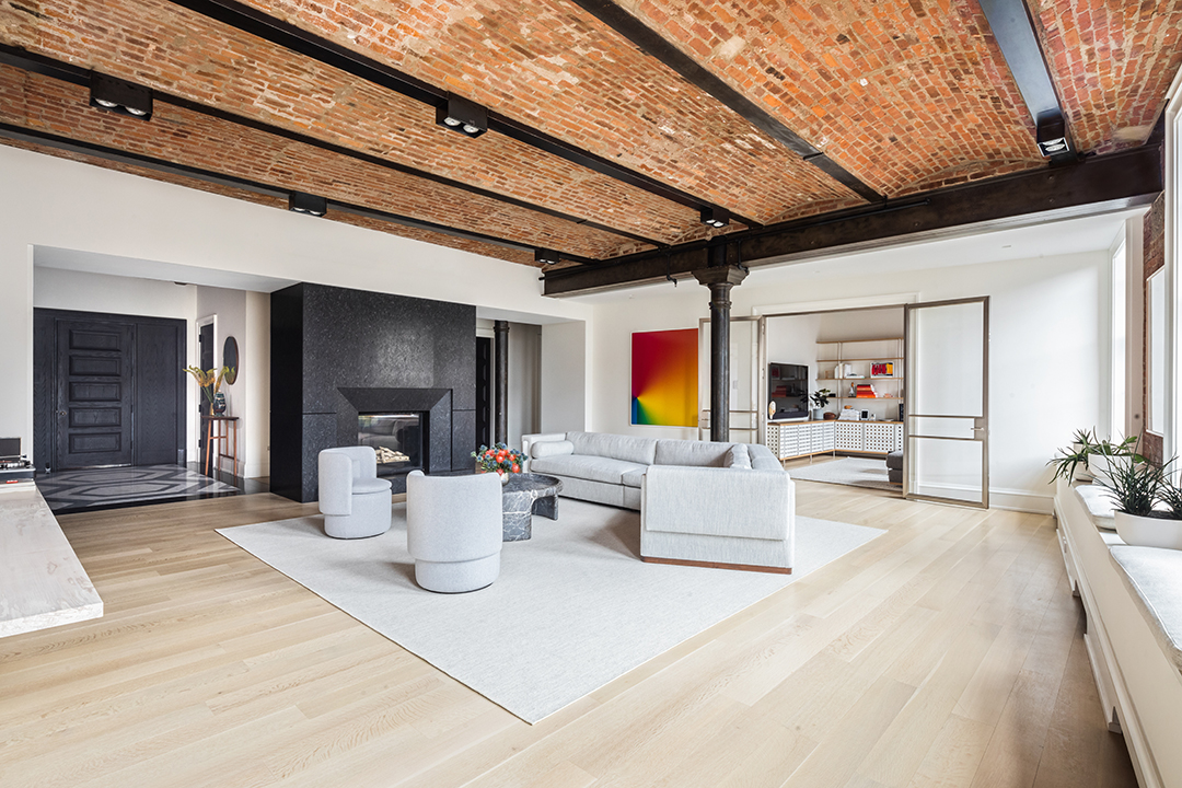 Nolita Soho Duplex Penthouse Black Fireplace