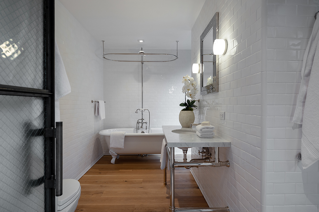 Warehouse Turned Industrial Chic Dream Home Asks 6 5m In San Francisco Bath