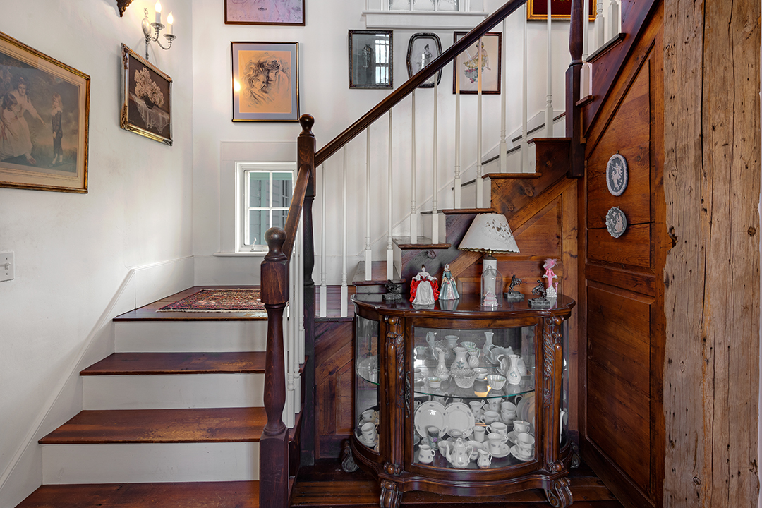 Ed Cady Roxbury Ct Restored Barn Home 14