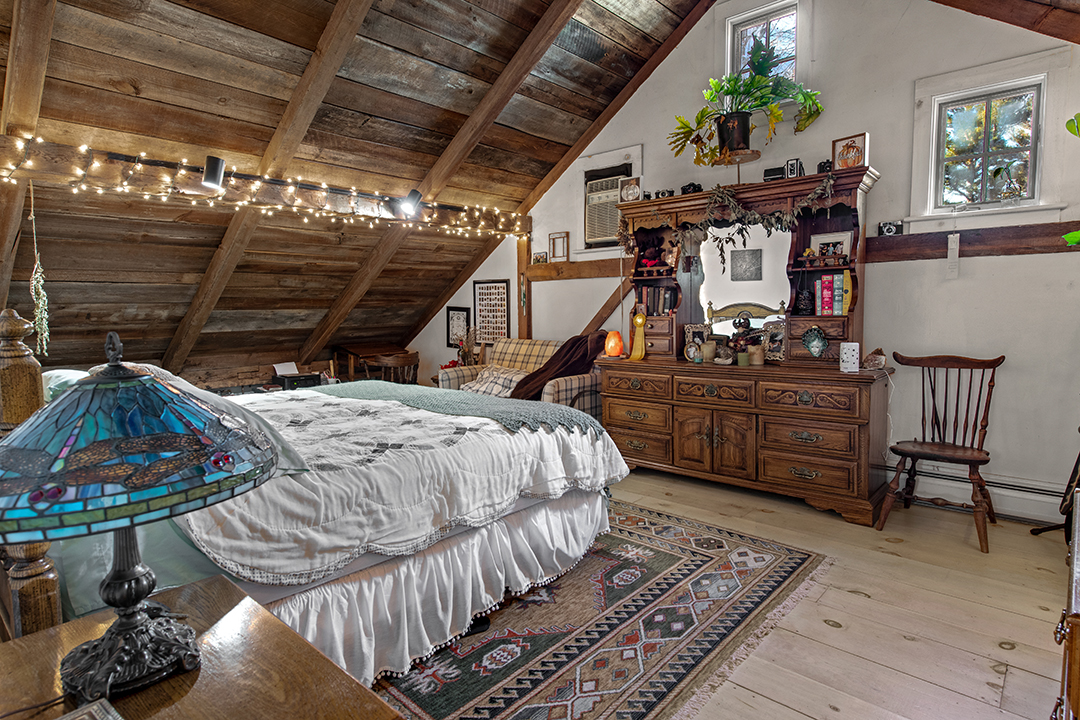 Ed Cady Roxbury Ct Restored Barn Home 4