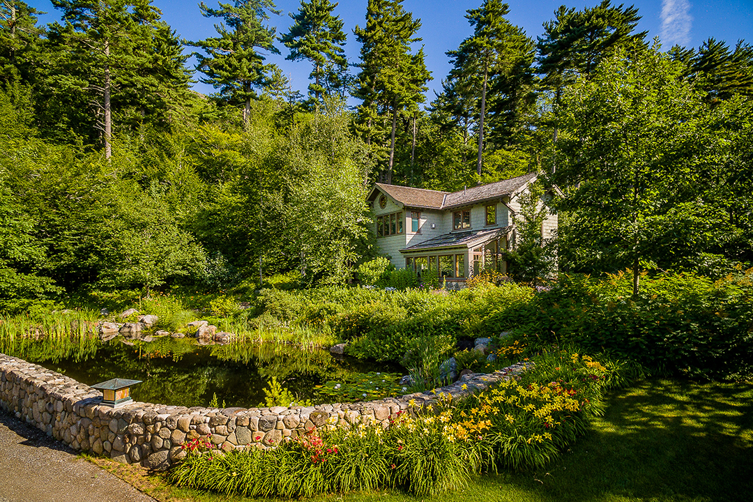 Wonderfully Wild A Forested 18 Acre Maine Estate With Water Views Seeks 8 5m 135mountainarrow 17 S Aerial 2020 Print