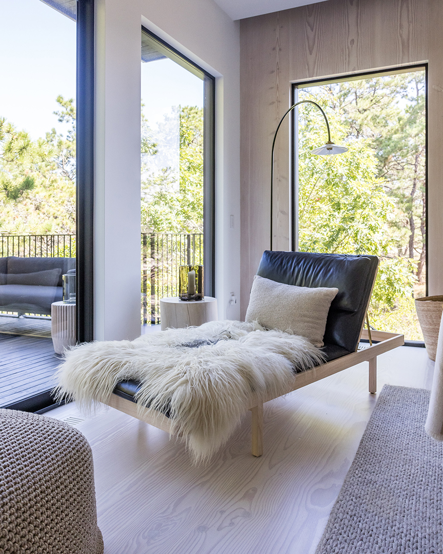 Minimalist Amagansett Beach House Makes A Splash Seeking 5 2m 31 Gilberts Path Amg 20