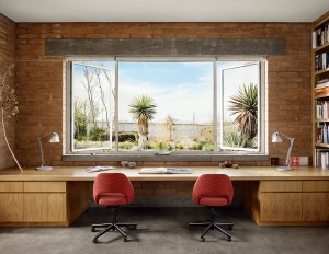 Modern Texas Oasis In An Artistic Desert Town Hits The Market Asking 3 5m Casey Dunn Desk