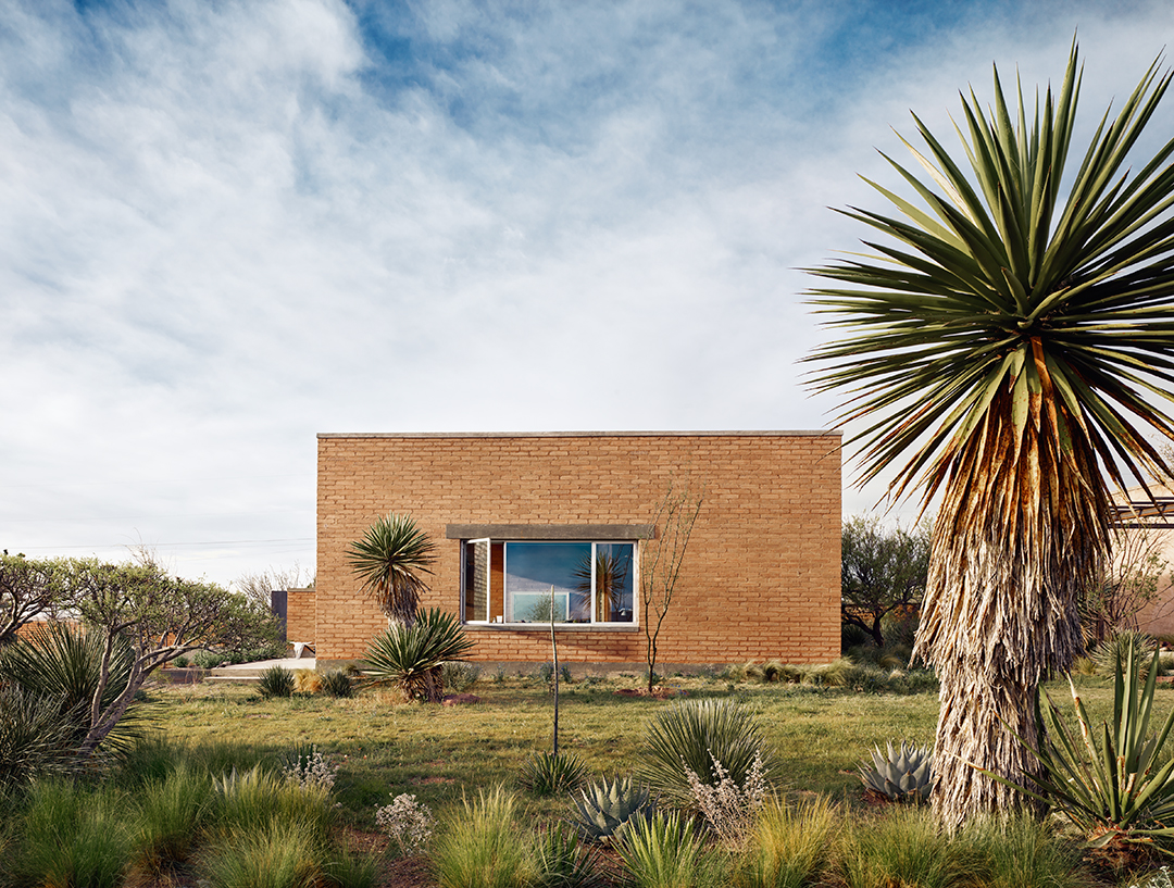 Modern Texas Oasis In An Artistic Desert Town Hits The Market Asking 3 5m Casey Dunn Exterior C