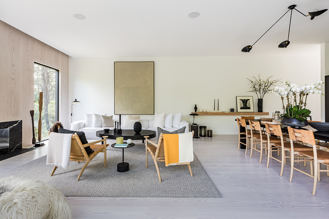 Minimalist Amagansett Beach House Makes A Splash Seeking 5 2m 31 Gilberts Path Amg 9