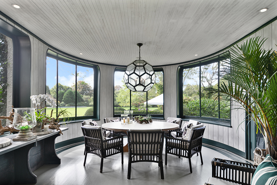 Explore A 10 Acre Southampton Estate Reminiscent Of A Country Club Seeking 70m Dining
