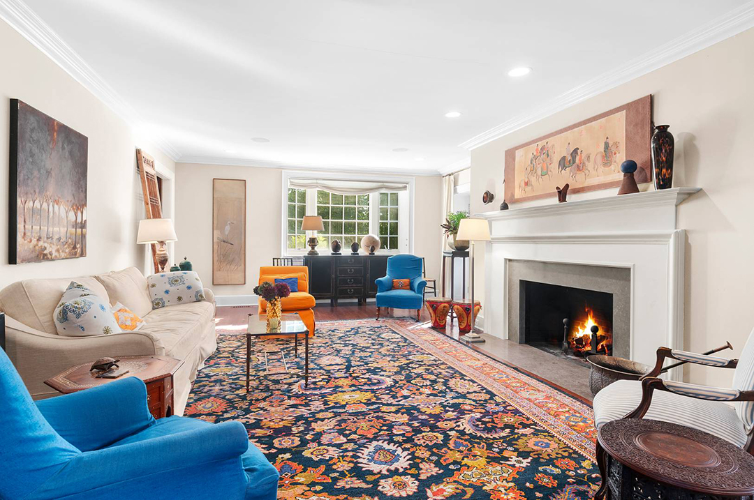 Classic In Southampton A Shingle Style Charmer Priced At 5 9m Living Area 3