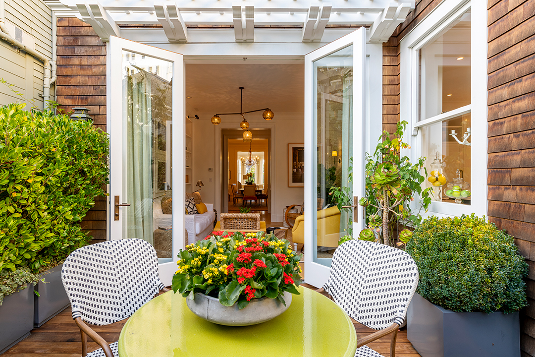 San Fran And Hamptons Vibes Meet In This 15 5m Pacific Heights Townhouse Deck