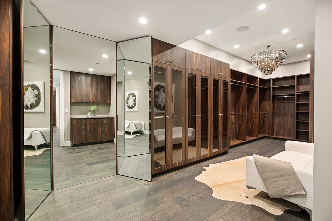 Brooklyn Beckham Nicola Peltz Beverly Hills Mansion 16