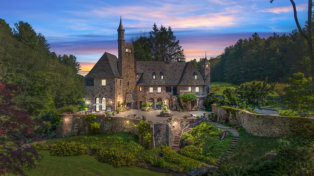 Castle Like Home In Cornwall Ct Originally Built For A Manhattan Socialite Hits The Market