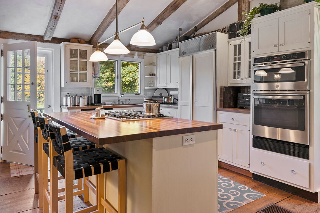 Explore A Charming Connecticut Colonial On 8 Acres Seeking 2 2m Kitchen