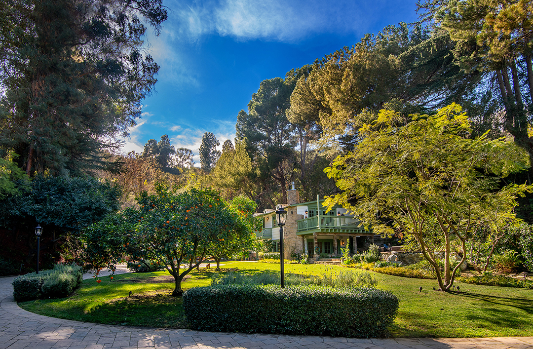 Glee Star Matthew Morrison Asks 43m For Charming Hollywood Retreat Grounds