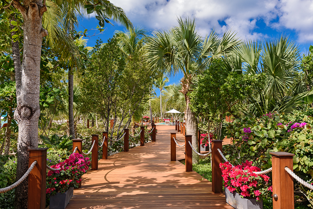 Bruce Willis Former Beachfront Escape In Turks Caicos Lists For 37 5m Villa 1 14