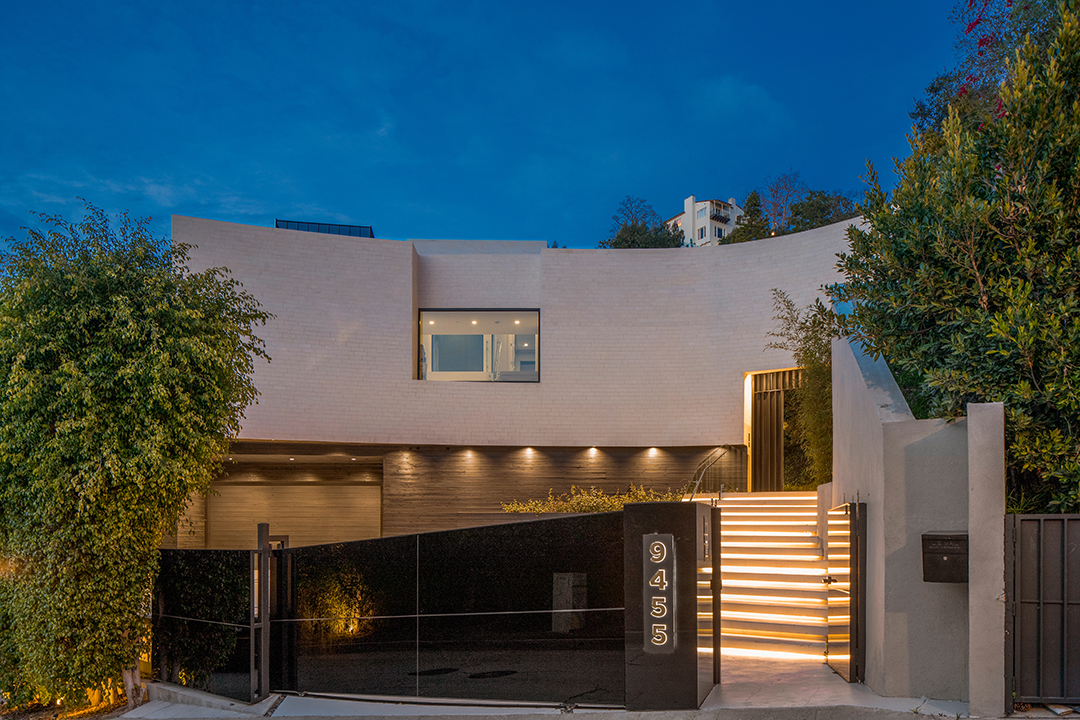 Brooklyn Beckham And Nicola Peltz Want 11m For Their Posh Beverly Hills Modern 9455 Readcrest Drive 95