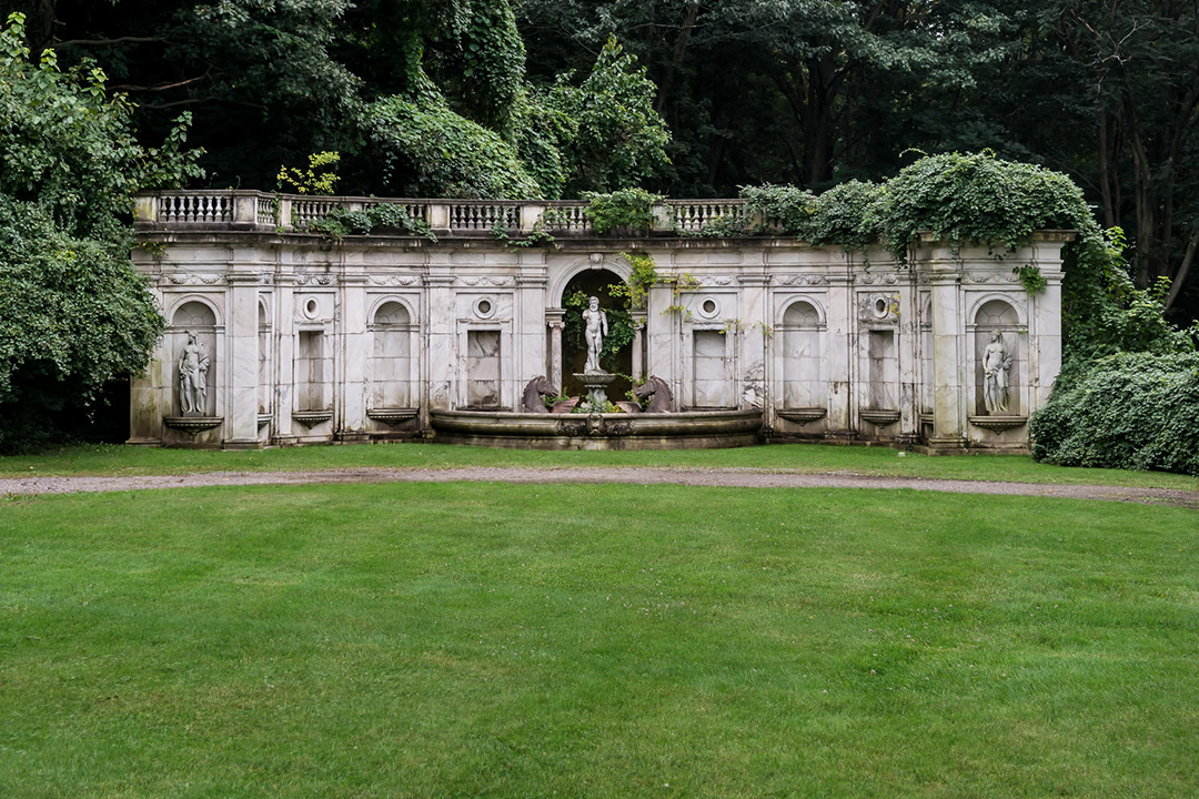 The Gold Coasts Famed Winfield Hall Just Got Scooped Up For 8 25m 77 Crescent Beach Rd Glen Cove Large 025 7 Property 1500x1000 72dpi