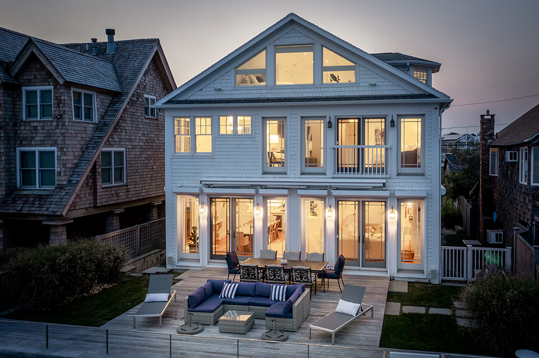 Its Easy To Fall In Love With Connecticut At This 4m Fairfield Beach House Y