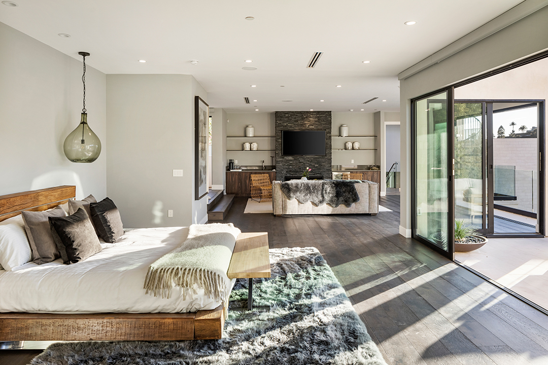 Brooklyn Beckham Nicola Peltz Beverly Hills Mansion 12