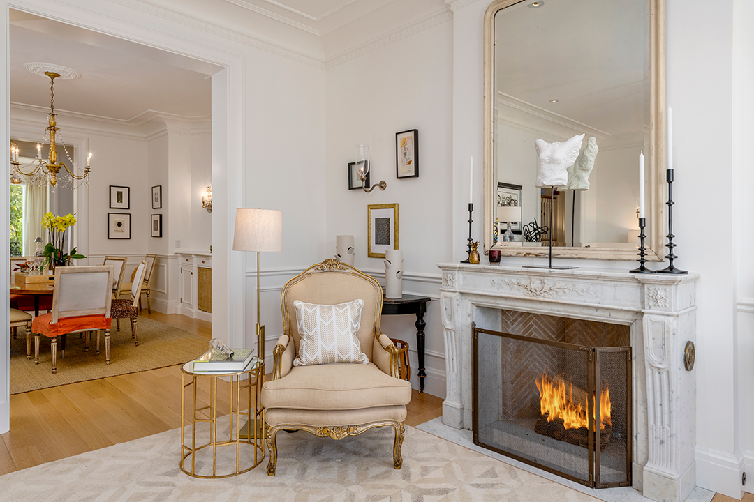San Fran And Hamptons Vibes Meet In This 15 5m Pacific Heights Townhouse Fireplace