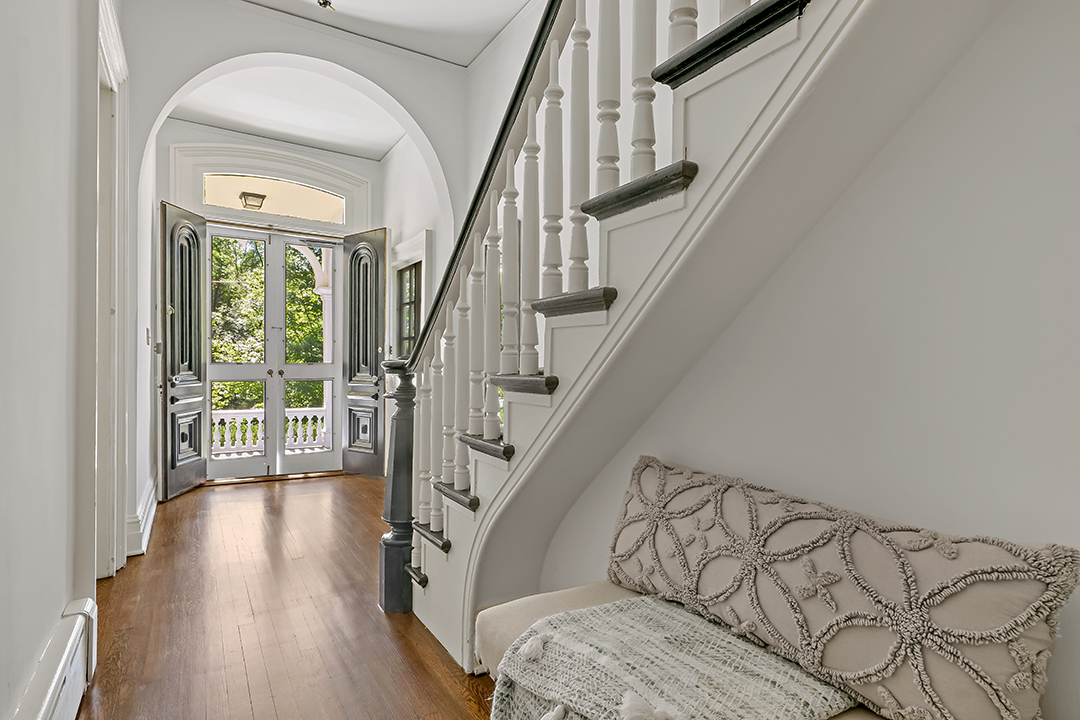 Victorian Home With A Carriage House Hits The Market In Chappaqua Ny Foyer