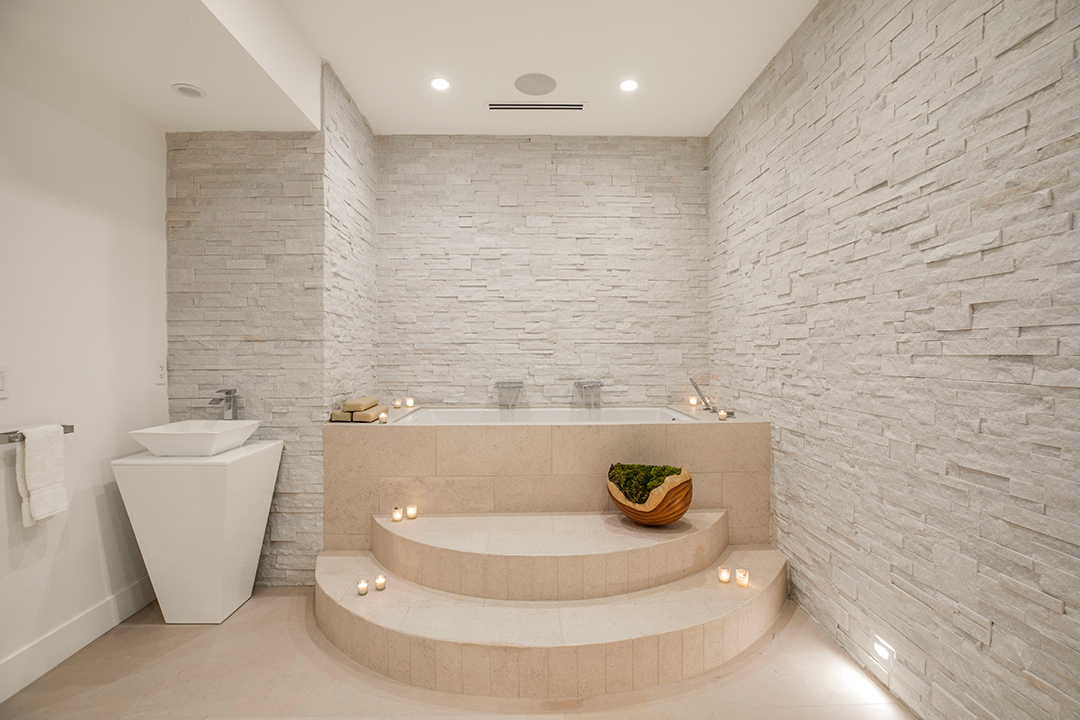 Brooklyn Beckham Nicola Peltz Beverly Hills Mansion 19