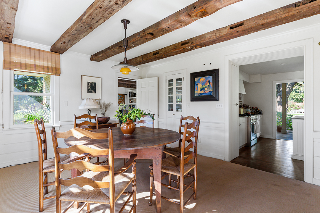 6 Gorgeous Hamptons Rentals At All Different Price Points 216 Sagaponack Rd Bridgehampton Josh Goetz Photography 1