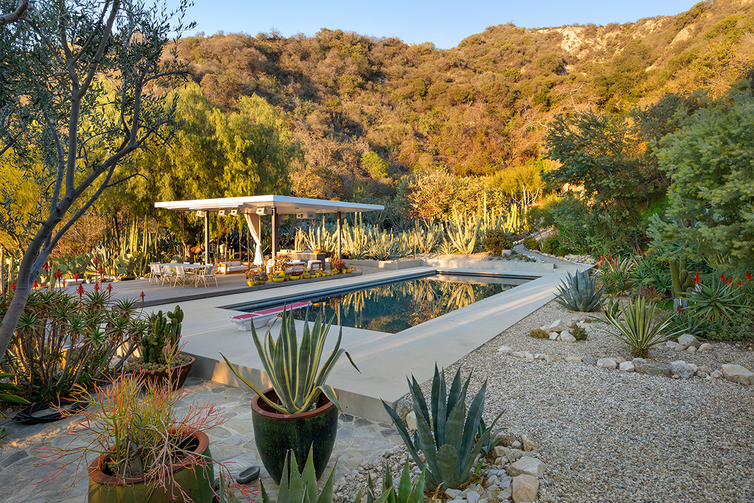 Designs By Richard Neutra And Michael Maltzan Live In Harmony At This 98m La Property Pool