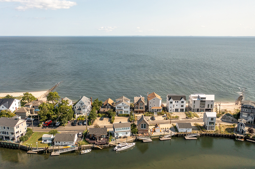 Its Easy To Fall In Love With Connecticut At This 4m Fairfield Beach House C