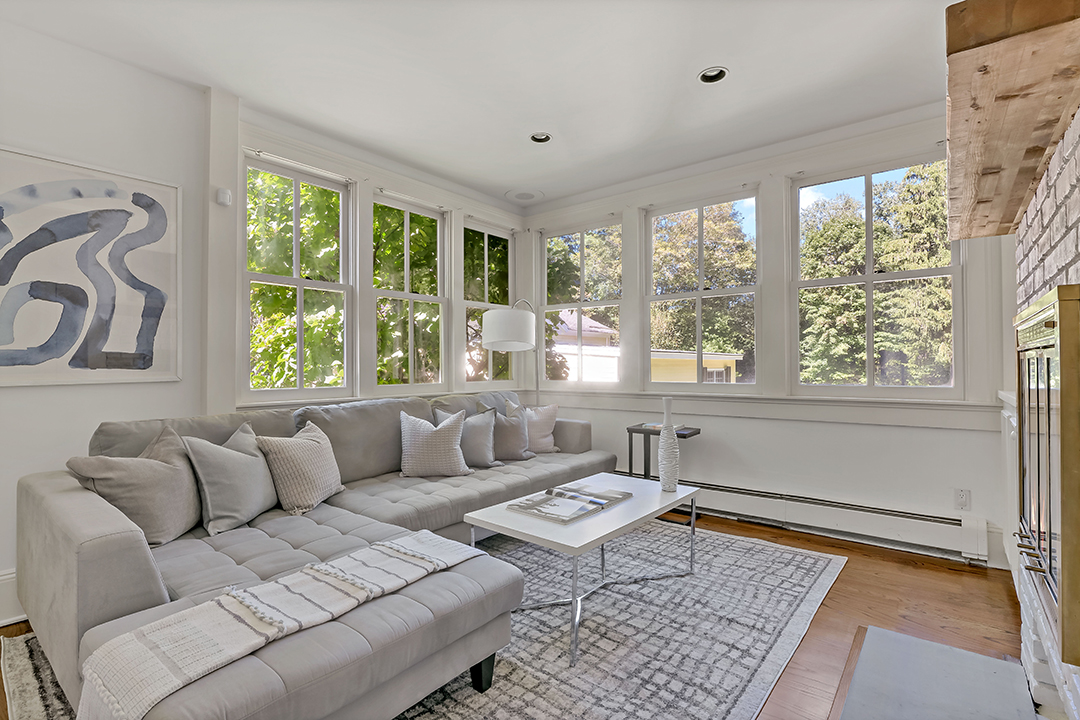 Victorian Home With A Carriage House Hits The Market In Chappaqua Ny L