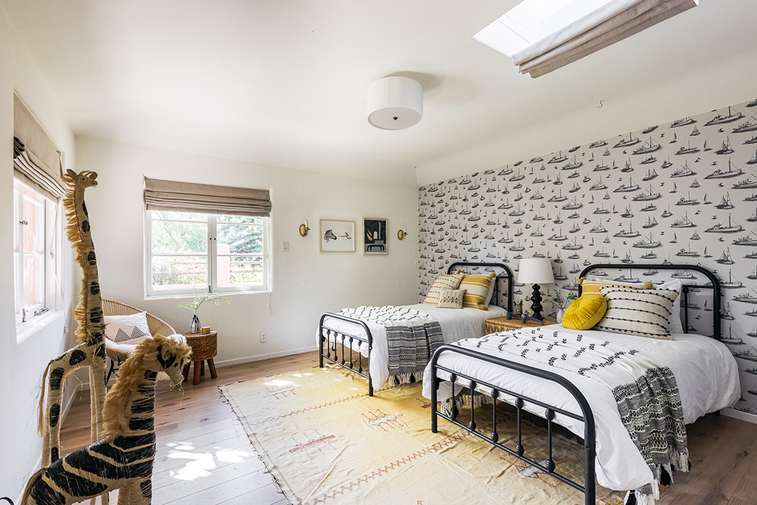 Actor Wyatt Russell Studio City La Home Lists With High Interest 4342 Bakman 17