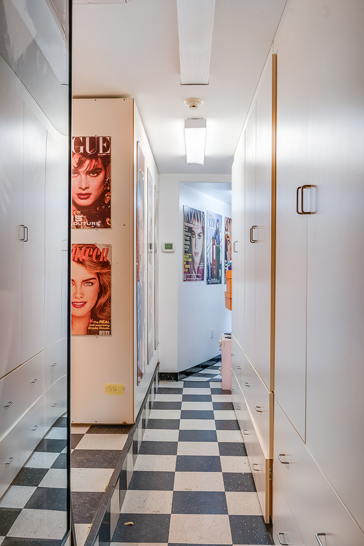 Brooke Shields Bids Farewell To Her Longtime Pacific Palisades Home For A Sweet 7 4m 0061