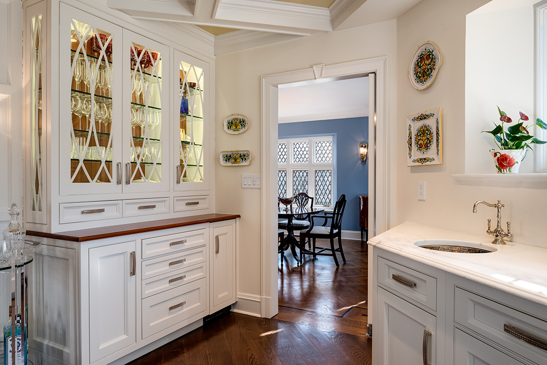 Updated Circa 1935 Tudor 20 Minutes From Nyc Seeks 6m F