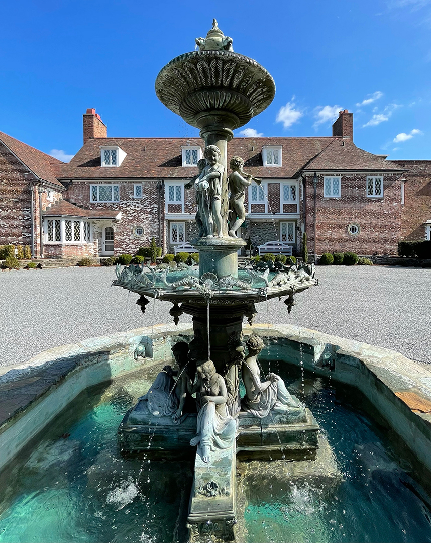 New England Rhode Island Mansion Overlooking Narragansett Bay Asks 7 5m A