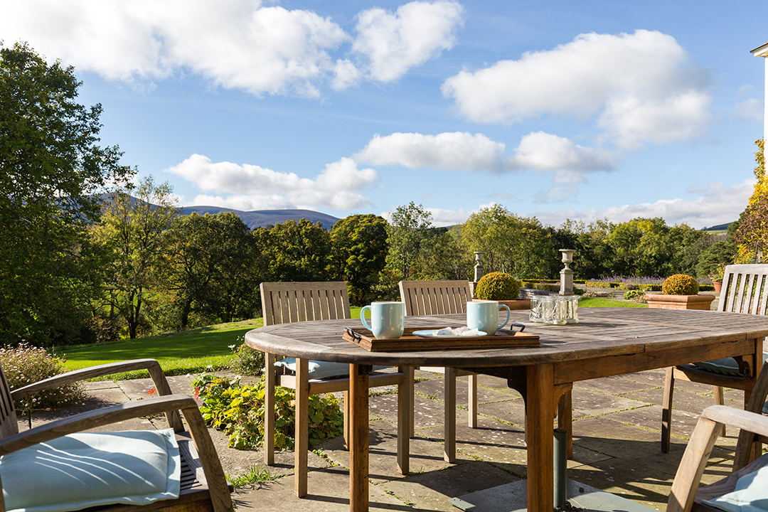 Tour Famed Musician Chris De Burghs 27 Acre Estate In Ireland Seeking 10 8m Bushey Park 7 2 40