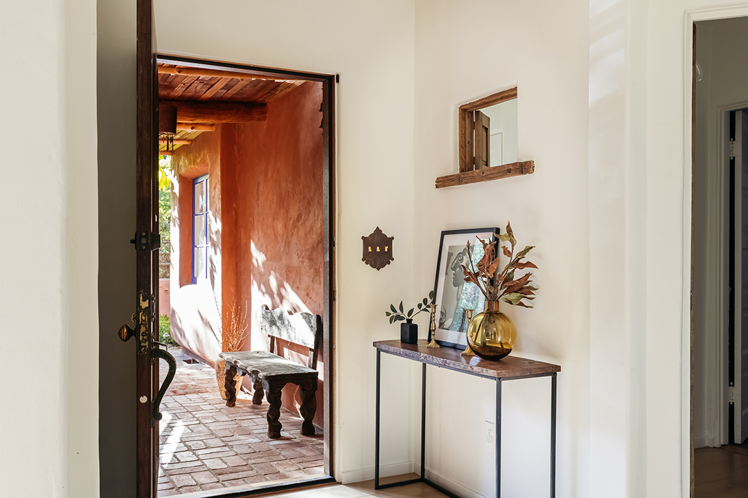 Actor Wyatt Russell Studio City La Home Lists With High Interest 4342 Bakman 04