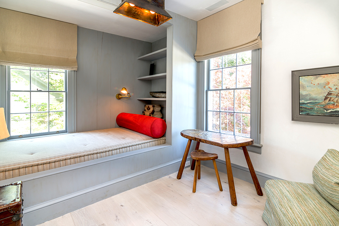 18th Century Sag Harbor Stunner Redesigned By Steven Gambrel Lists For 13 5m Den