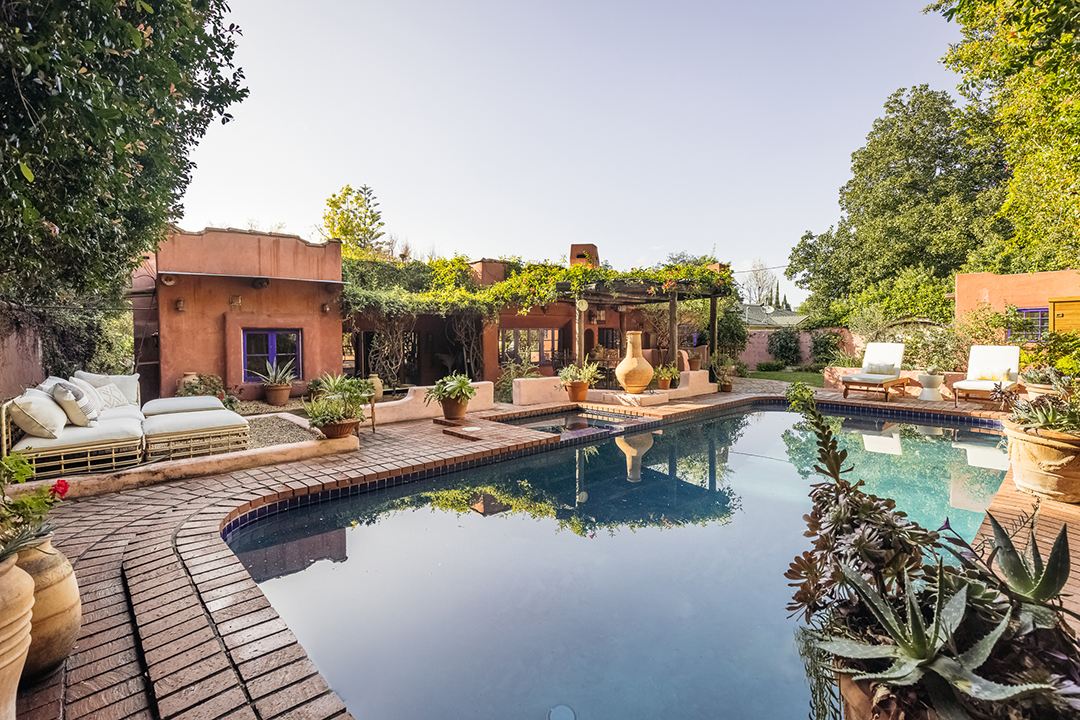 Actor Wyatt Russell Studio City La Home Lists With High Interest 4342 Bakman 01