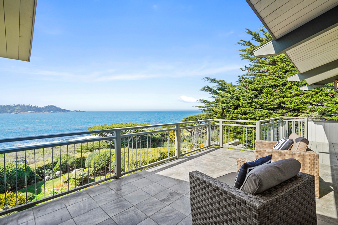 Betty White Carmel California Oceanfront Home 8