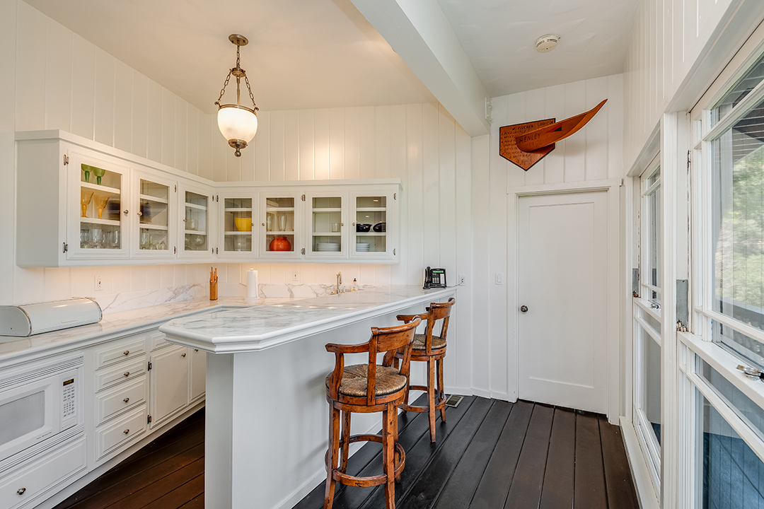 Brooke Shields Bids Farewell To Her Longtime Pacific Palisades Home For A Sweet 7 4m 0052